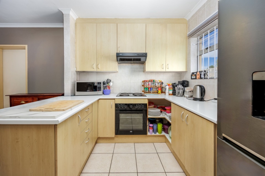 3 Bedroom Property for Sale in Sonstraal Heights Western Cape